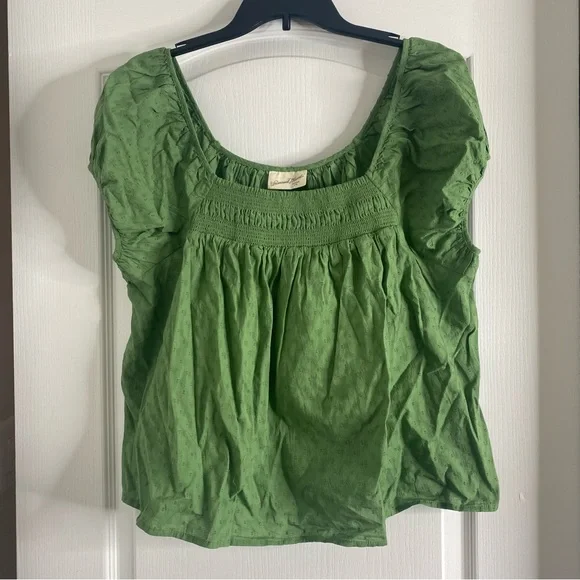 NWT Universal Thread large green blouse from Target. - Picture 1 of 8